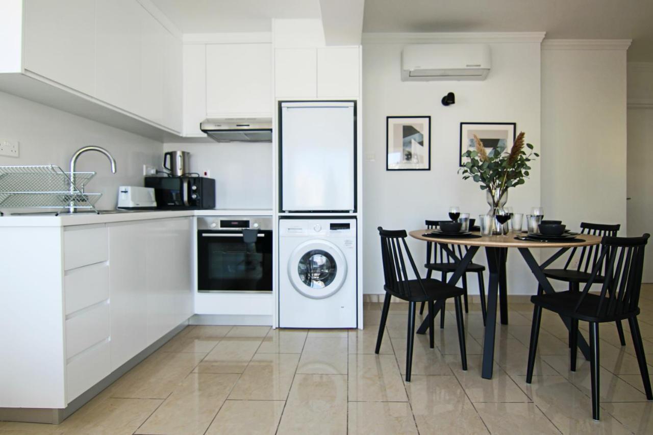 Phaedrus Living: Seaside Modern Flat Lighthouse 63 Apartamento Pafos Exterior foto